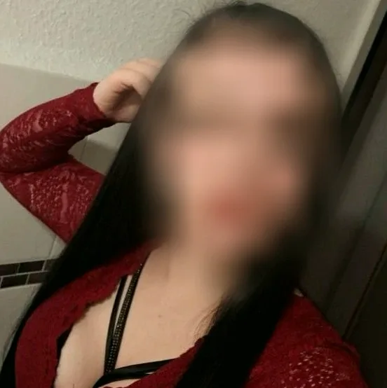 Aisha, 24