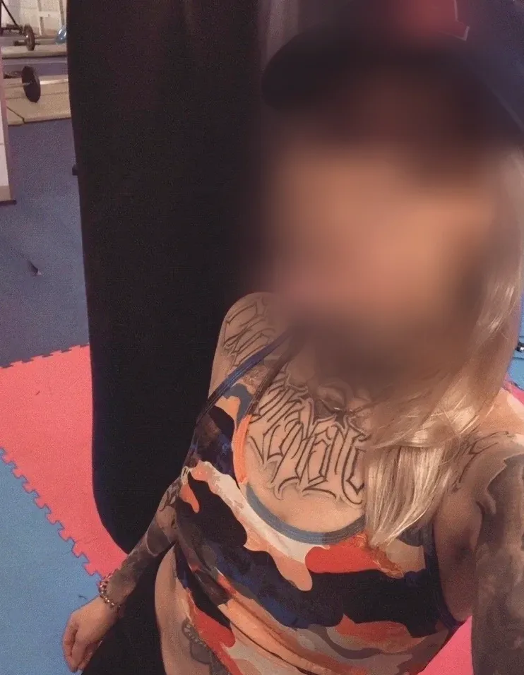 Shannon, 23