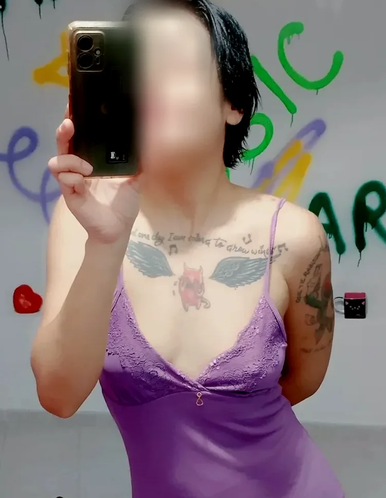Zara, 21